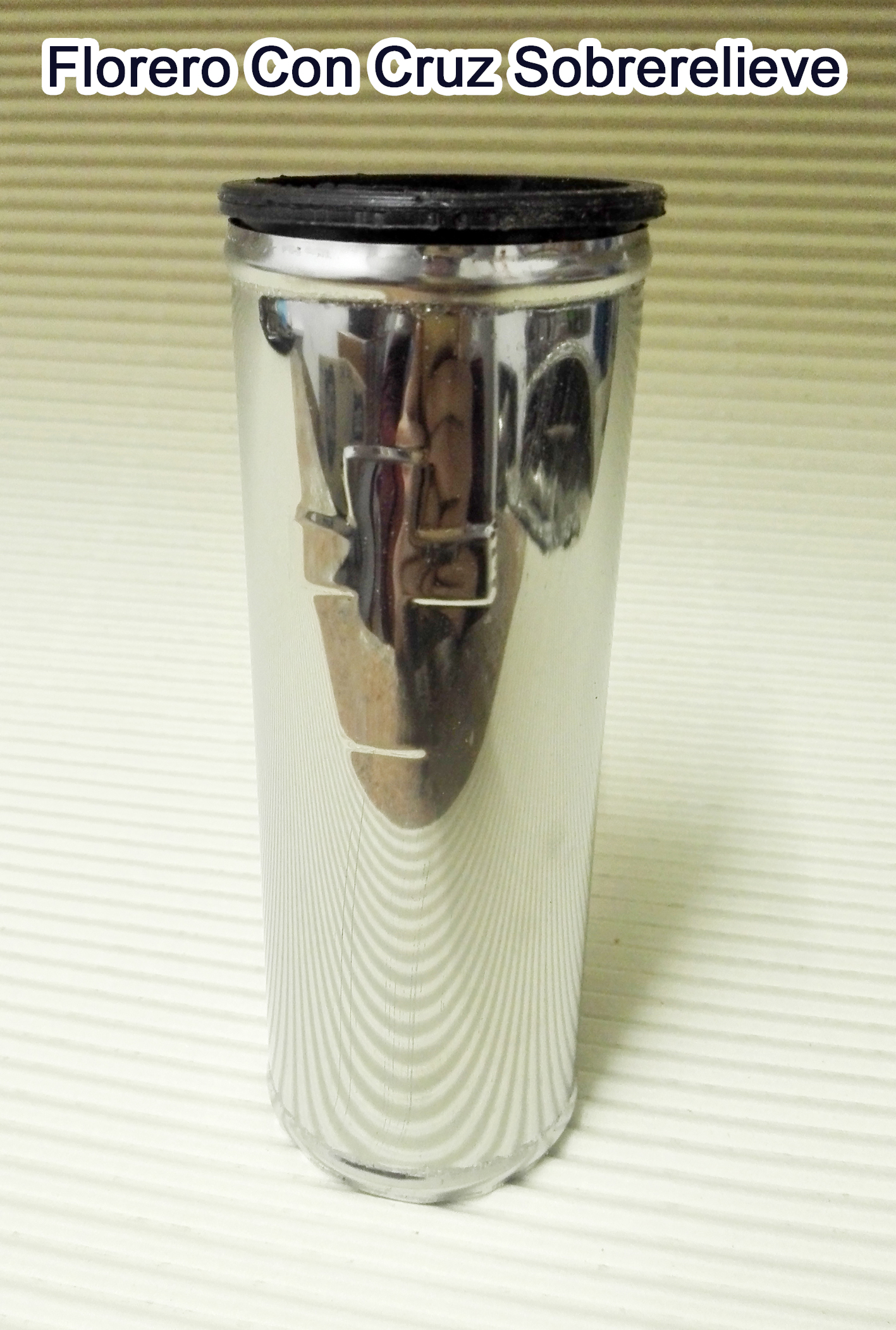 Florero tubo de acero inoxidable con cruz