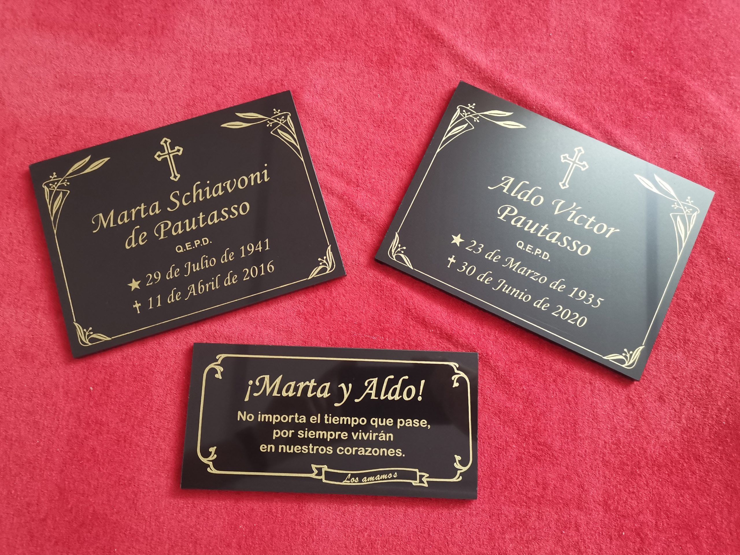 Porcelanato negro/blanco grabado laser sin marco ni foto