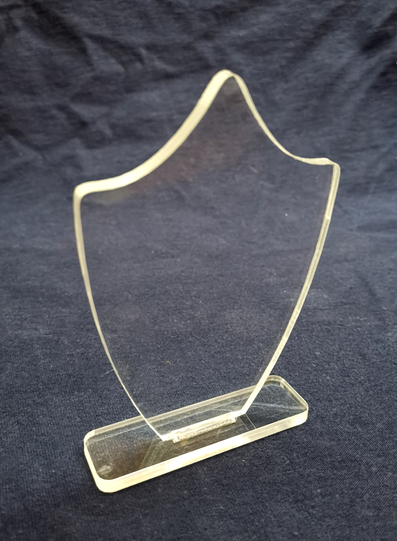 Trofeo de Acrílico (Base 10mm - Trofeo 6mm)