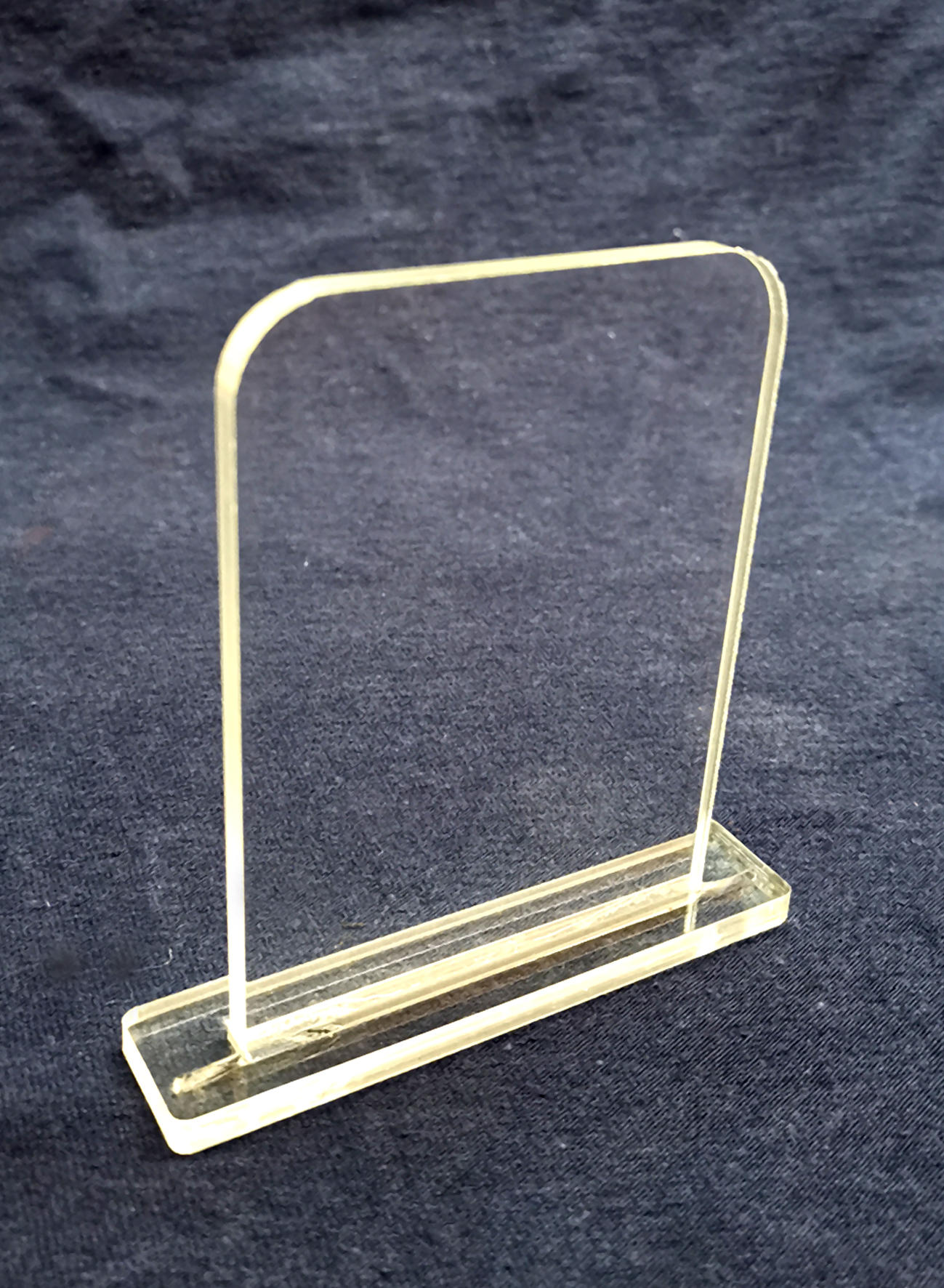 Trofeo de Acrílico (Base 10mm - Trofeo 6mm)