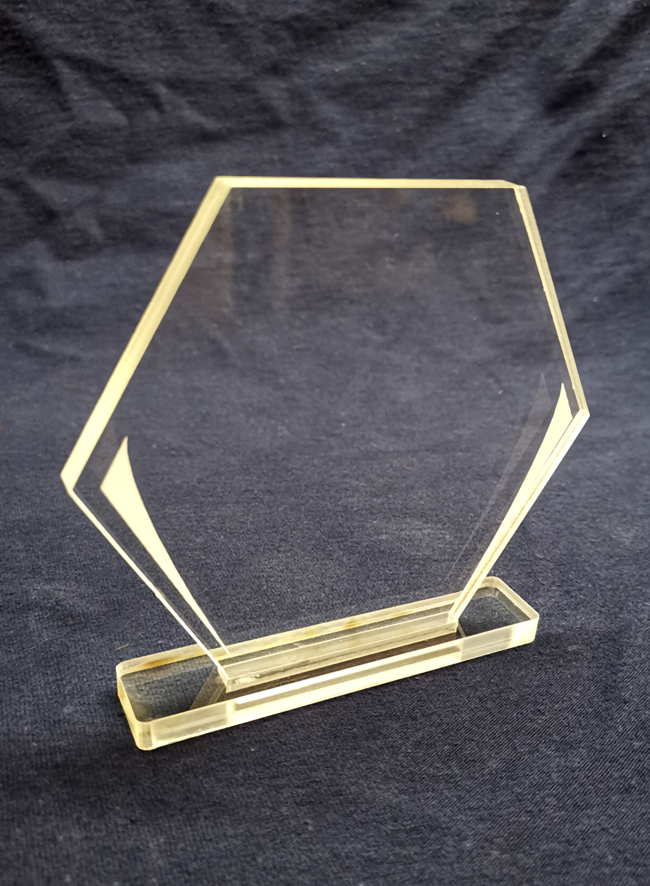 Trofeo de Acrílico (Base 10mm - Trofeo 6mm)