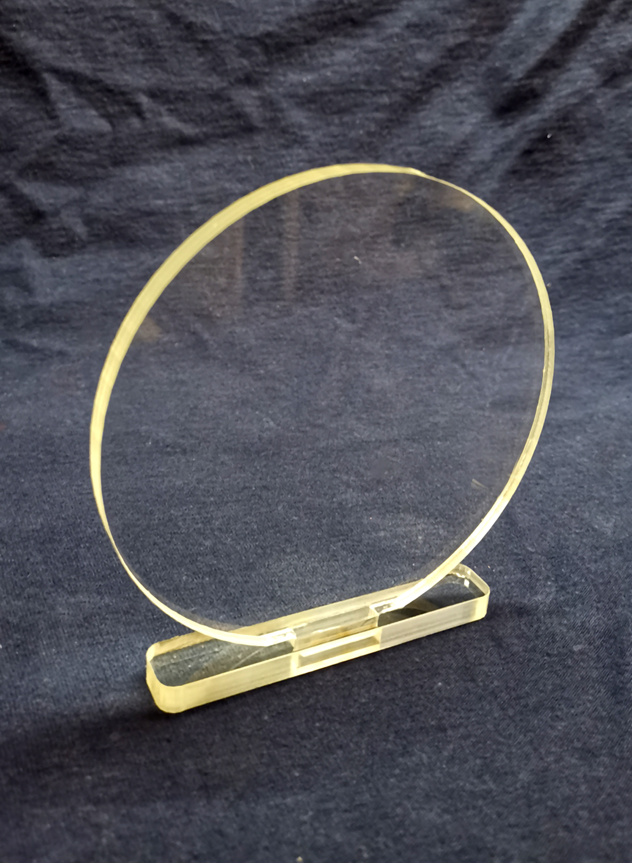 Trofeo de Acrílico (Base 10mm - Trofeo 6mm)