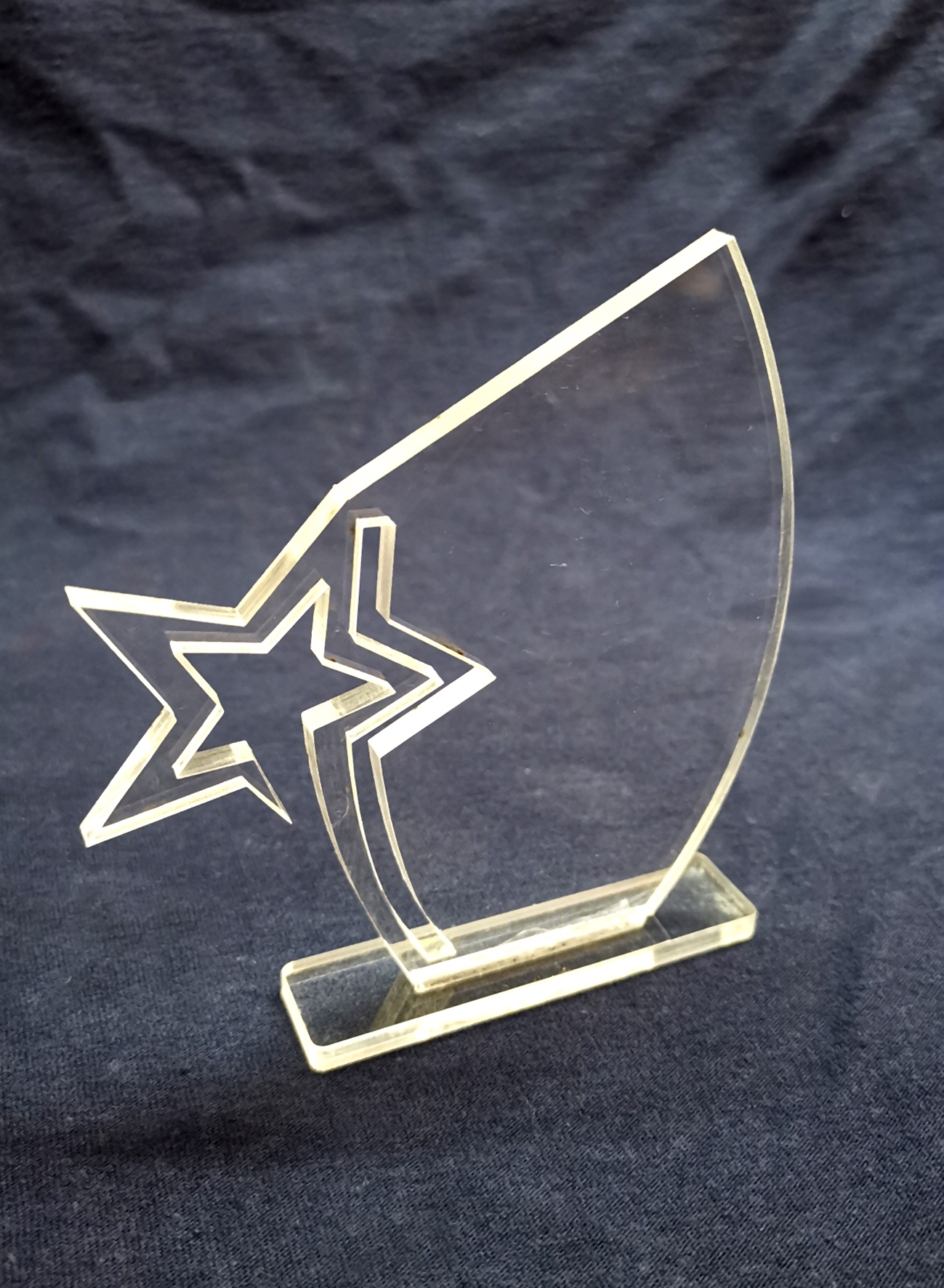 Trofeo de Acrílico (Base 10mm - Trofeo 6mm)